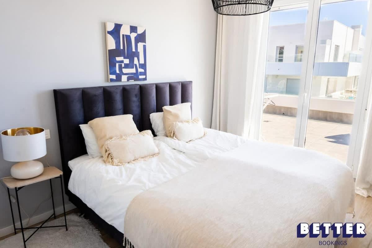 Prime Penthouse Location By Better Bookings Apartment
